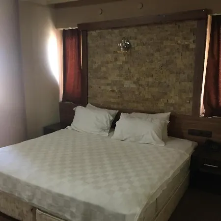 Orhan Palace 아파트 데니즐리